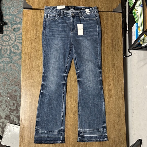 Judy Blue Denim - Judy Blue nwt Charlene medium wash stretchy flare denim boot cut mid rise jeans